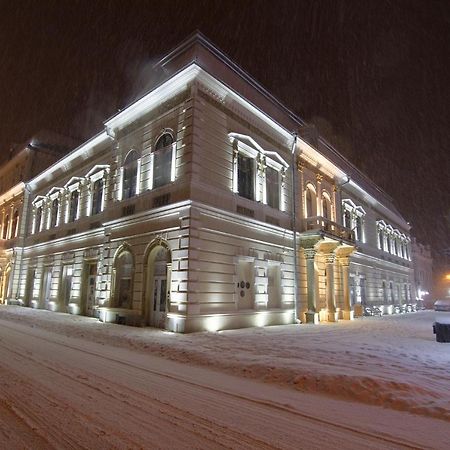 Buchenland Hotel Câmpulung Moldovenesc Екстериор снимка