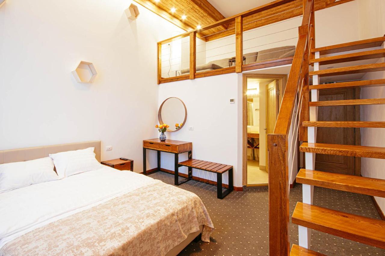 Buchenland Hotel Câmpulung Moldovenesc Екстериор снимка
