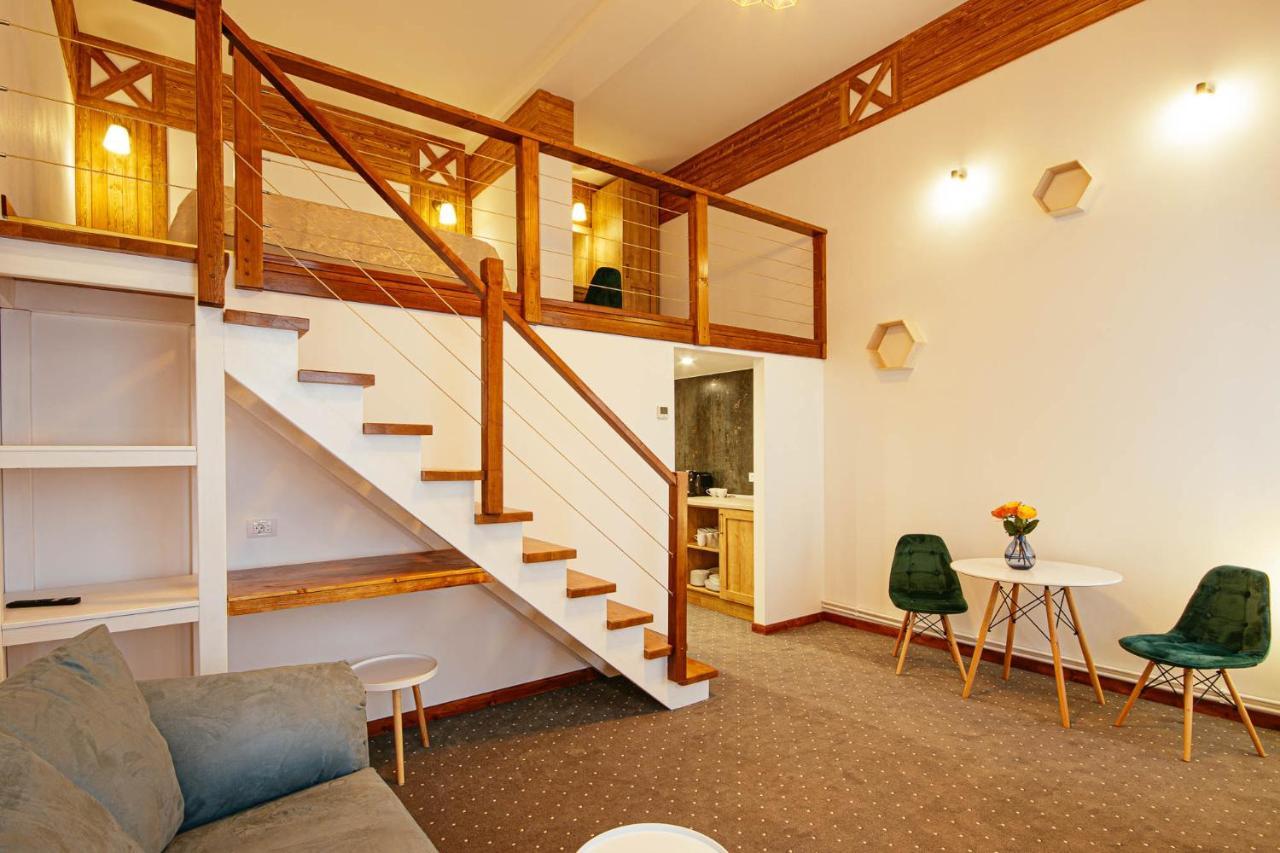 Buchenland Hotel Câmpulung Moldovenesc Екстериор снимка