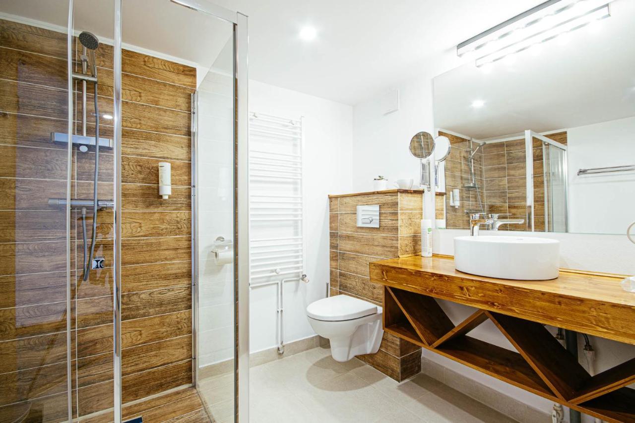Buchenland Hotel Câmpulung Moldovenesc Екстериор снимка