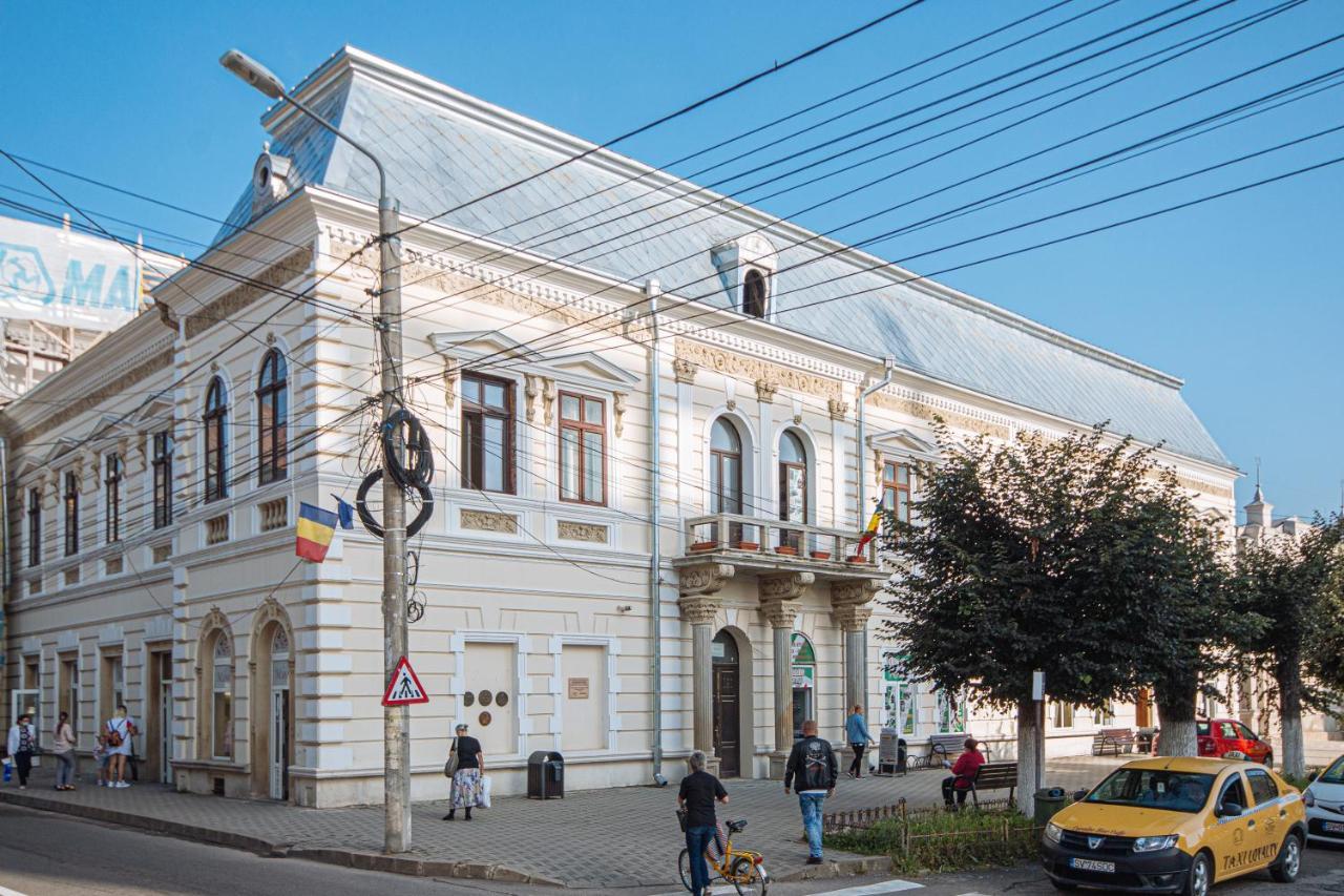 Buchenland Hotel Câmpulung Moldovenesc Екстериор снимка