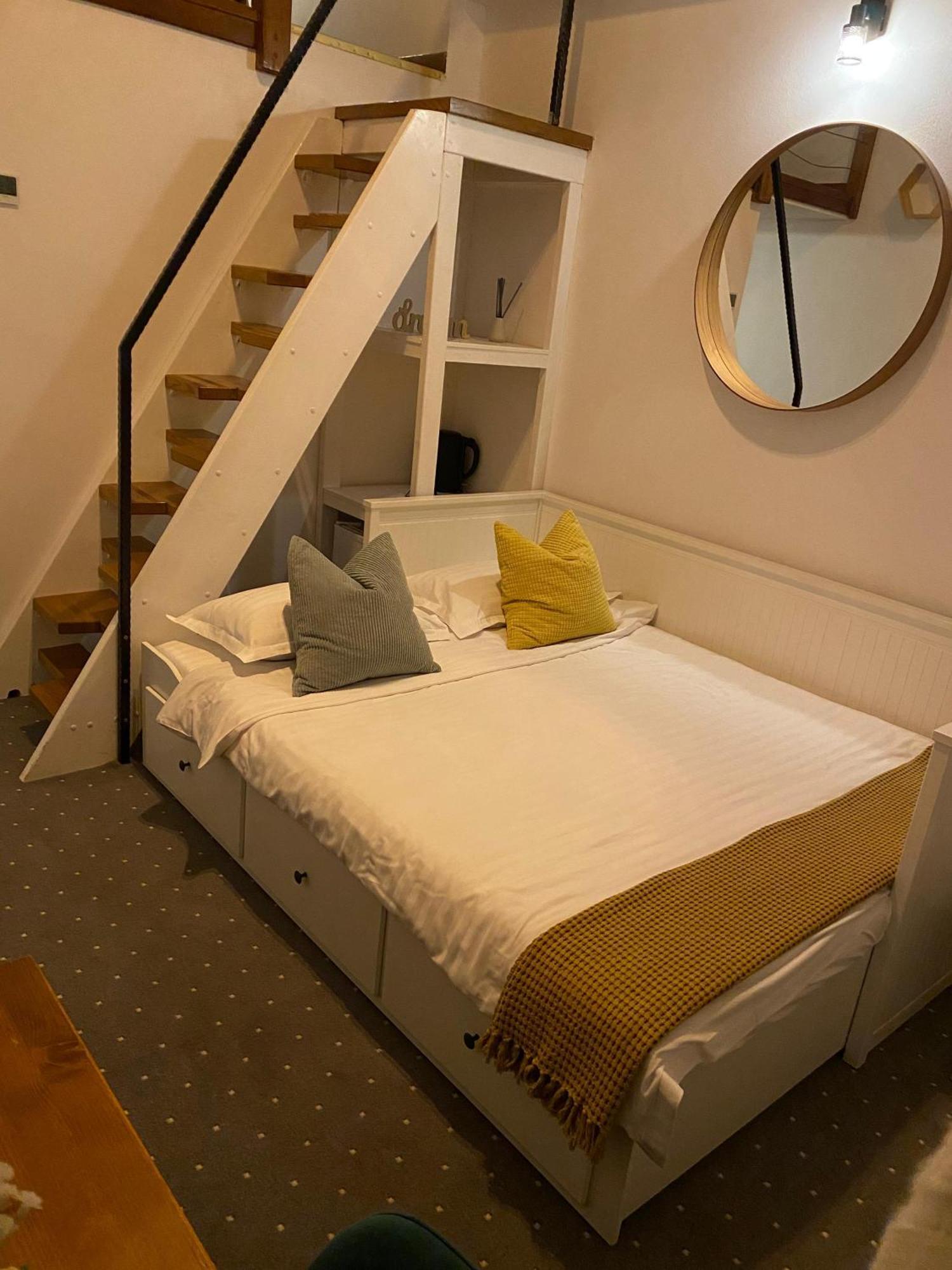 Buchenland Hotel Câmpulung Moldovenesc Екстериор снимка